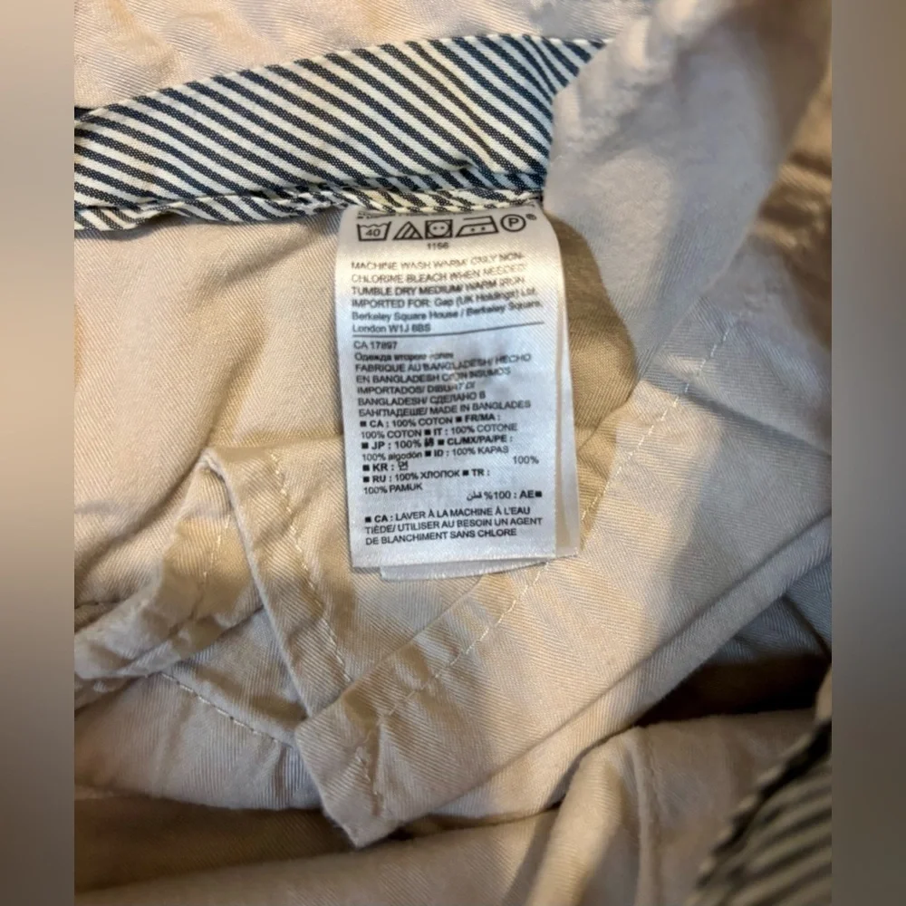 Banana Republic Men’s Size 32/30‎ Tan Aiden Chino Pants